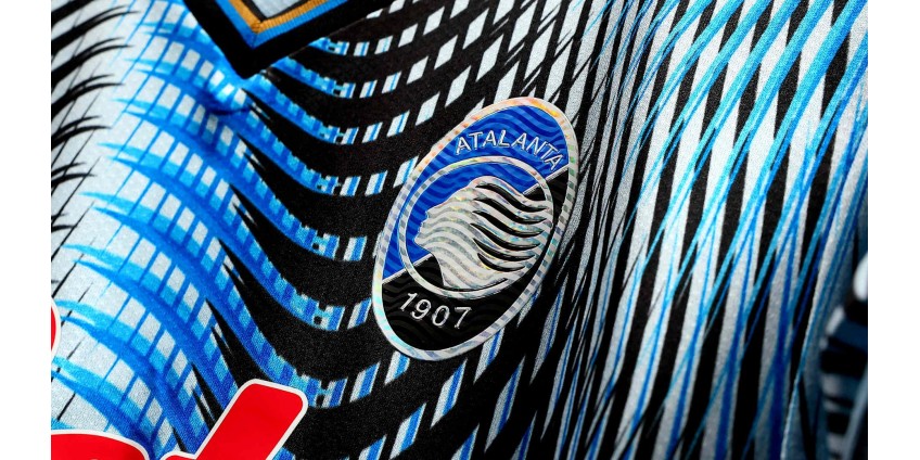 Quarta Maglia Atalanta 2025-26: Il Design Astratto che Celebra Bergamo